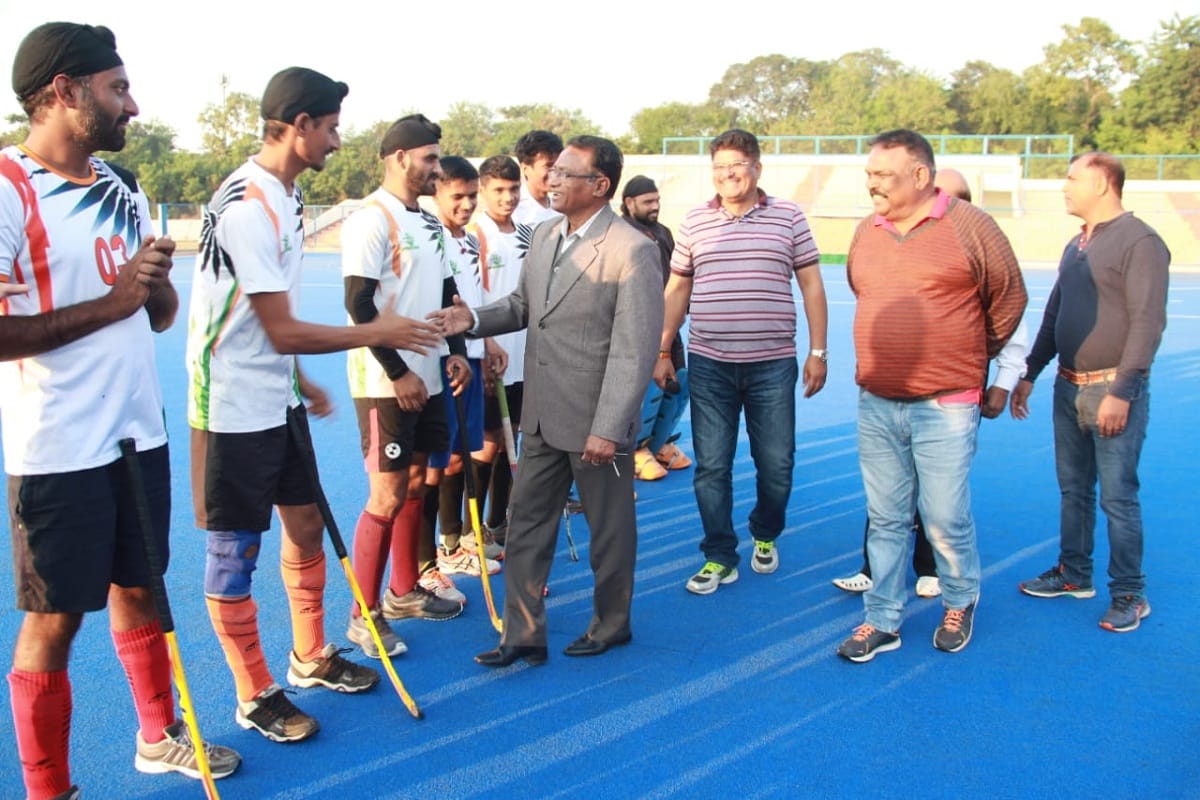 Dhyanchand XI wins hockey tournament title in jhansi