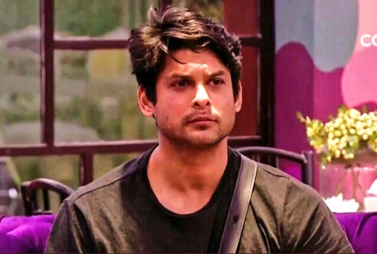 Siddharth Shukla Beats A Poor Delivery Boy On His Birthday Night Video Goes Viral on Social media