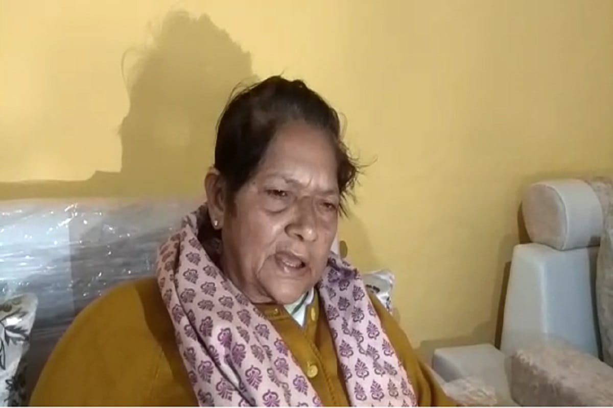 Congress leader Sharda Tyagi said there is negligence in Priyanka Gandhi's security