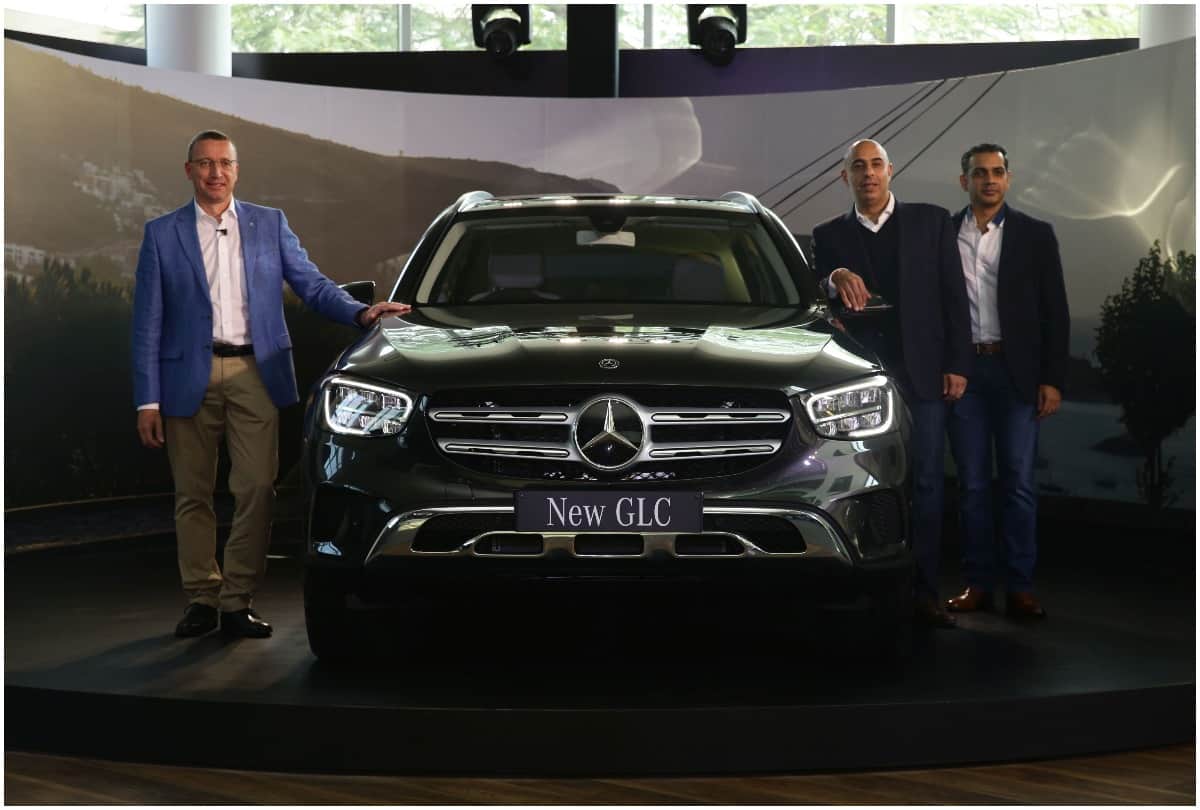Mercedes-Benz promises customers, get car service done in 3 hours or take money back