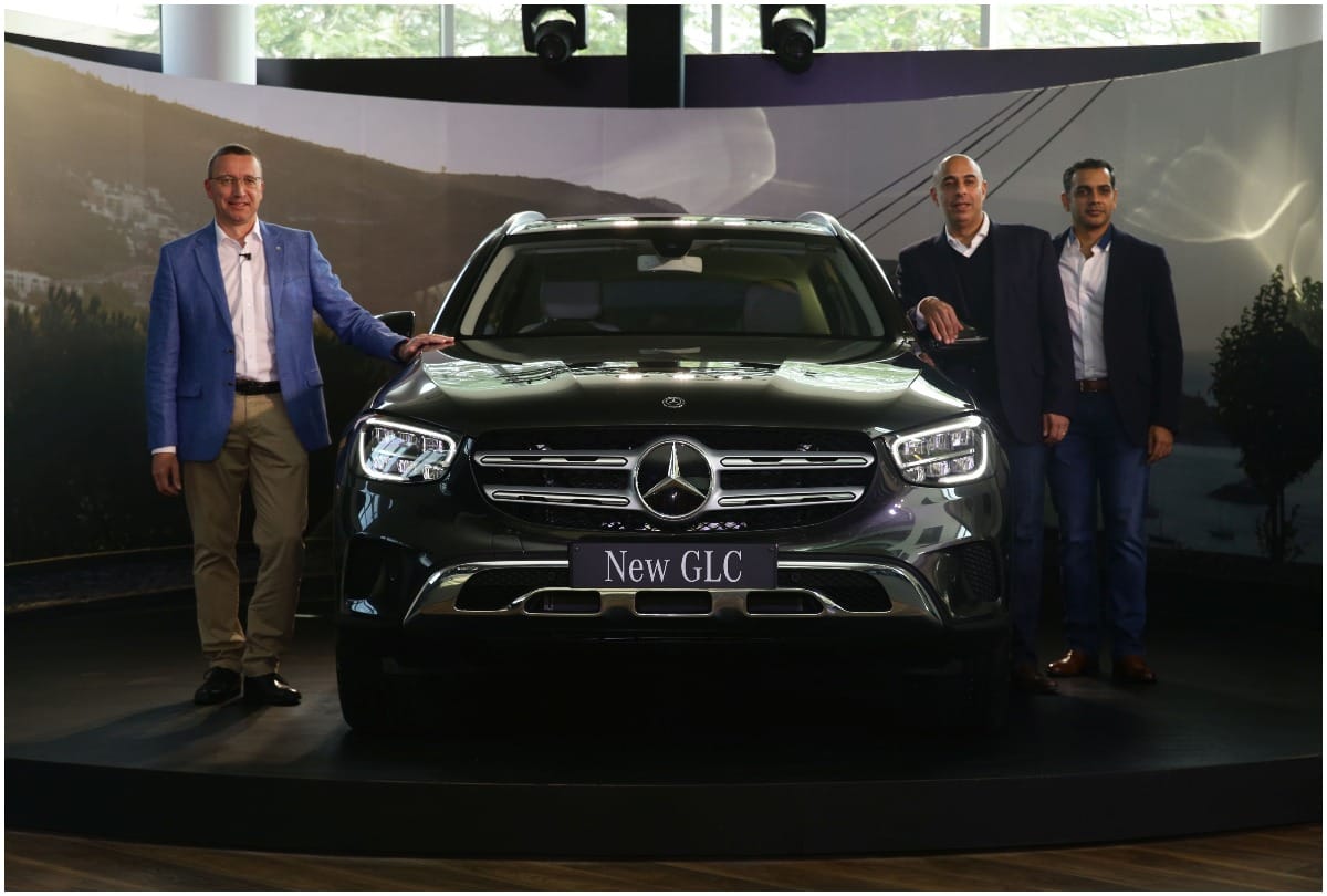 Mercedes-Benz promises customers, get car service done in 3 hours or take money back