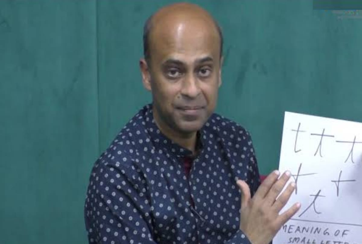 Naveen Toshniwal jaipur man personality development training via handwriting Grapho analysis