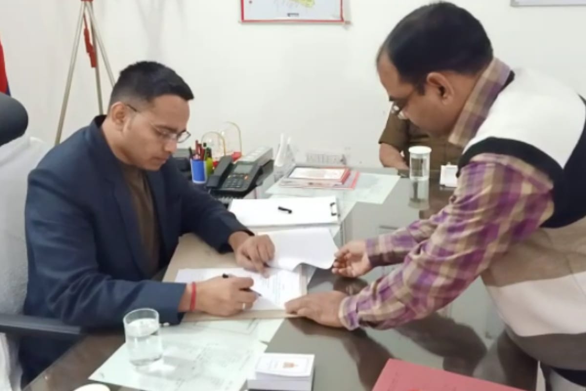 IPS Vineet Jaiswal takes charge as new SP of Shamli District