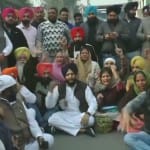 विरोध प्रदर्शन करते अकाली