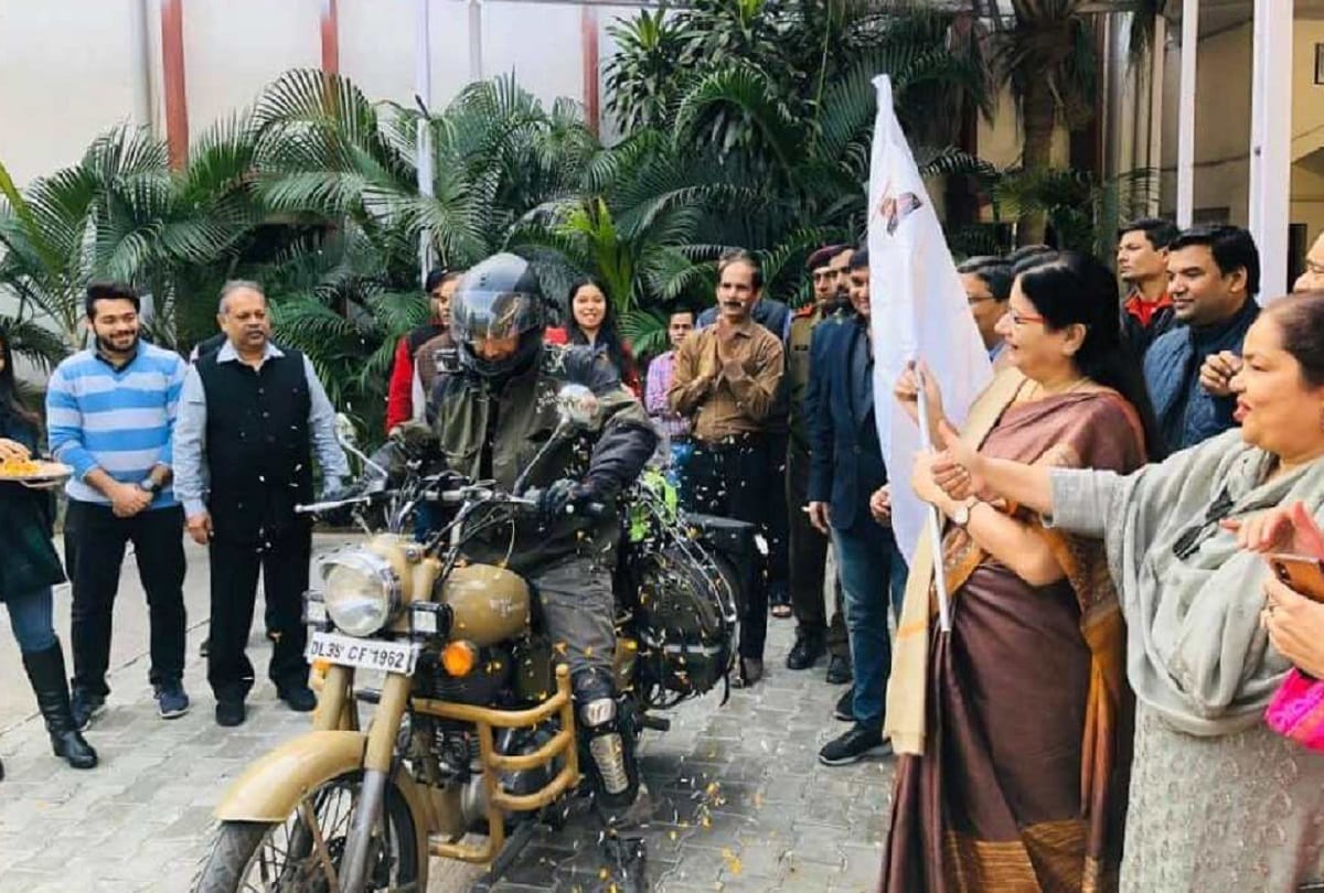 Jamia alumnus starts bike journey for unity and brotherhood