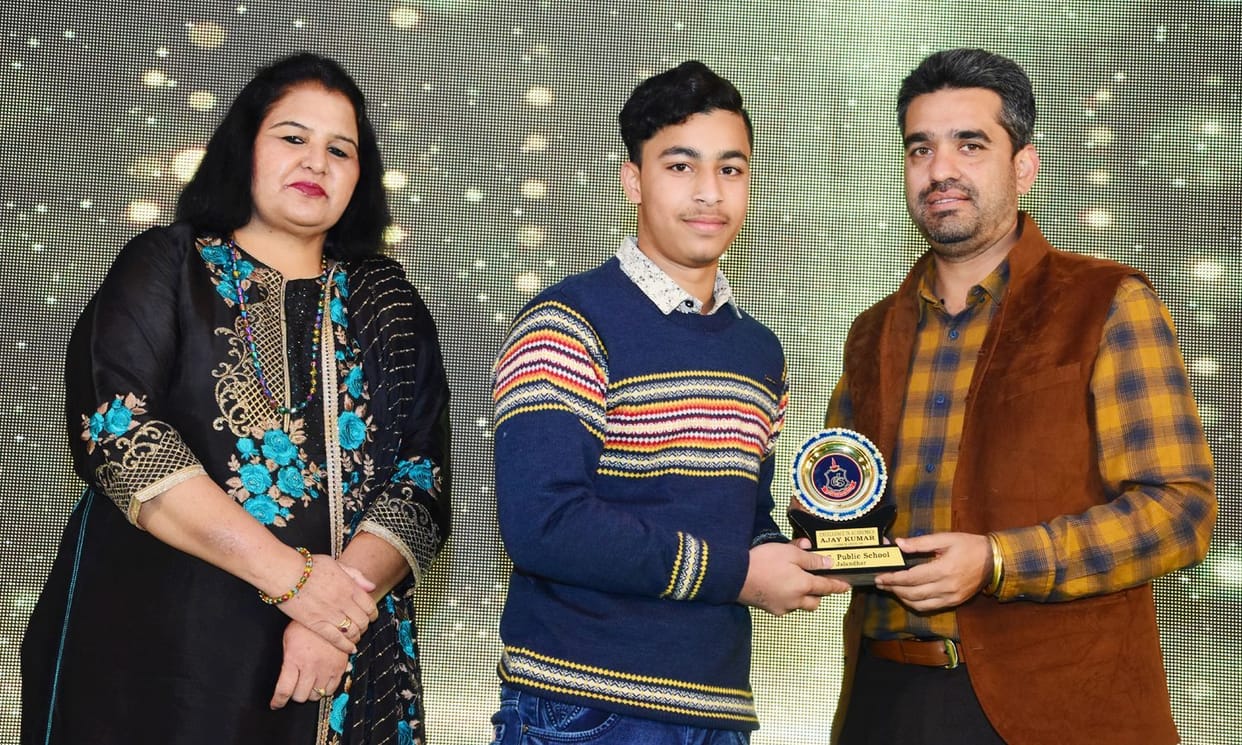 Ajay Tiwari of Gonda received the honor in Punjab