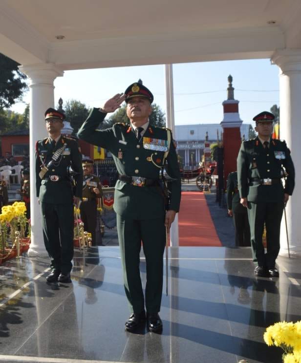 306 cadets will become officers in the army