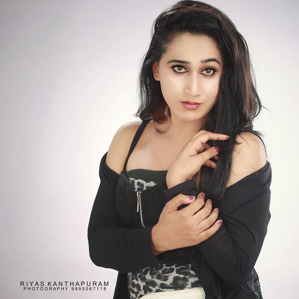 Transgender actress Anjali Ameer facing acid attack and killing threat from her live in partner