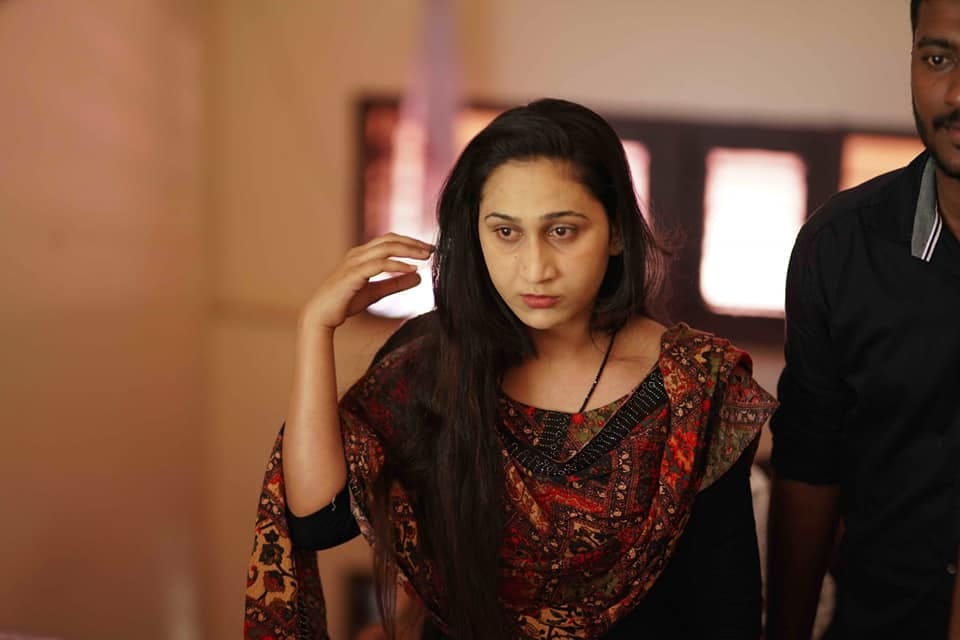 Transgender actress Anjali Ameer facing acid attack and killing threat from her live in partner