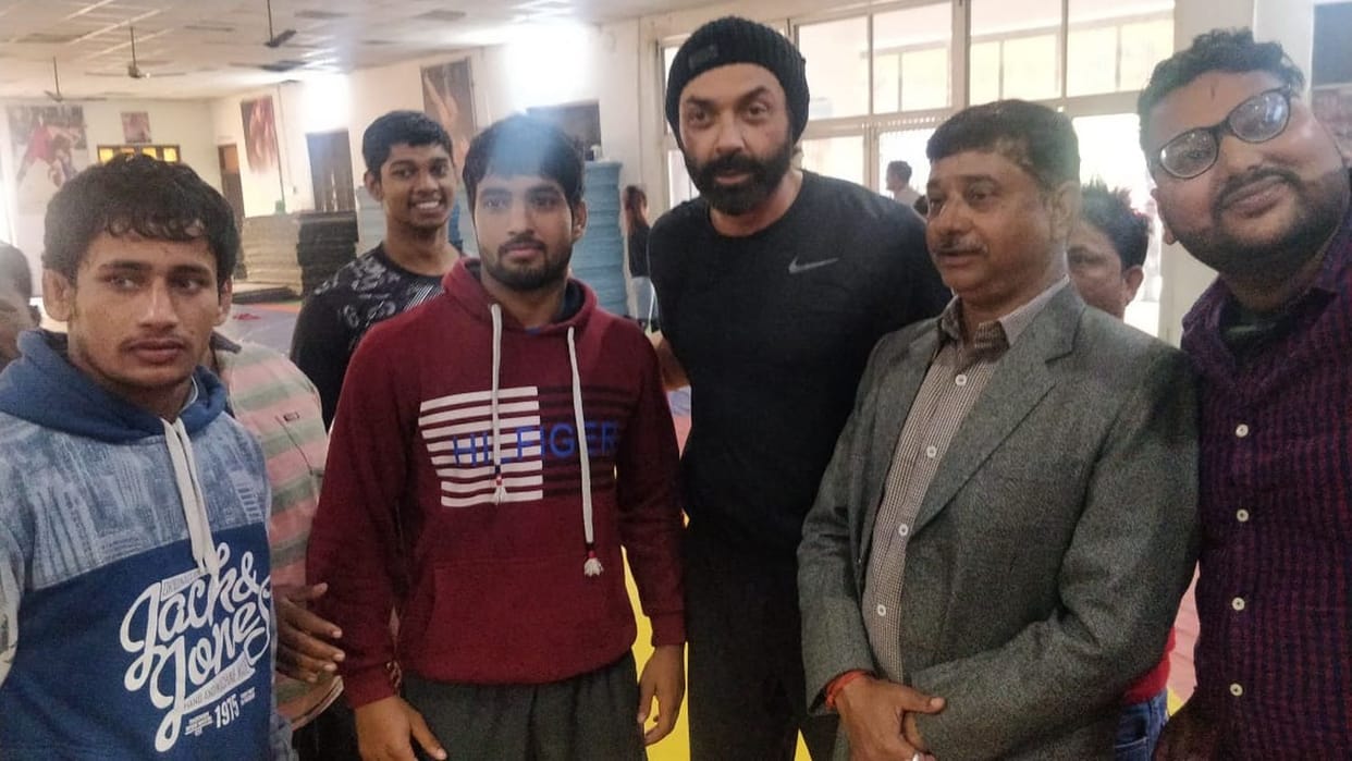 Bobby Deol reached Nandini Nagar for shooting