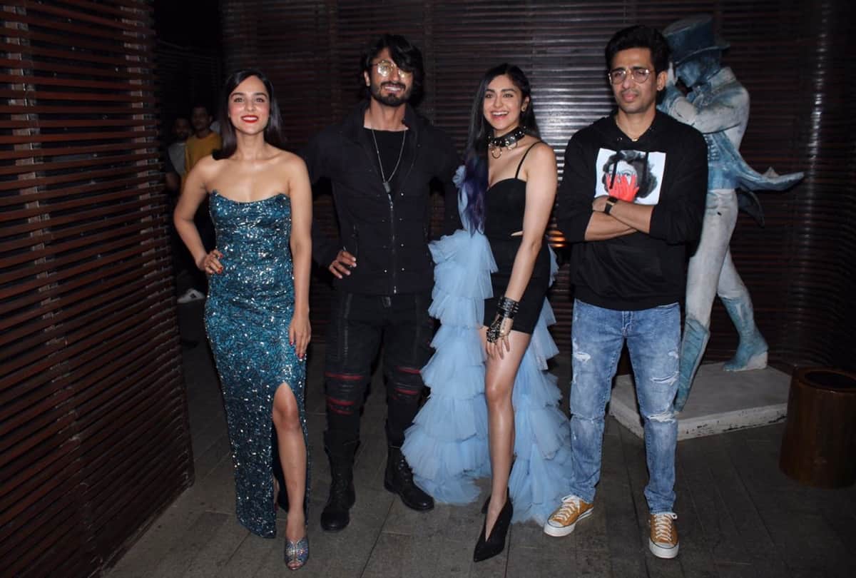 Vidyut Jammwal Gulshan Deviah Adah Sharma Angira Dhar Starrer commando 3  success party