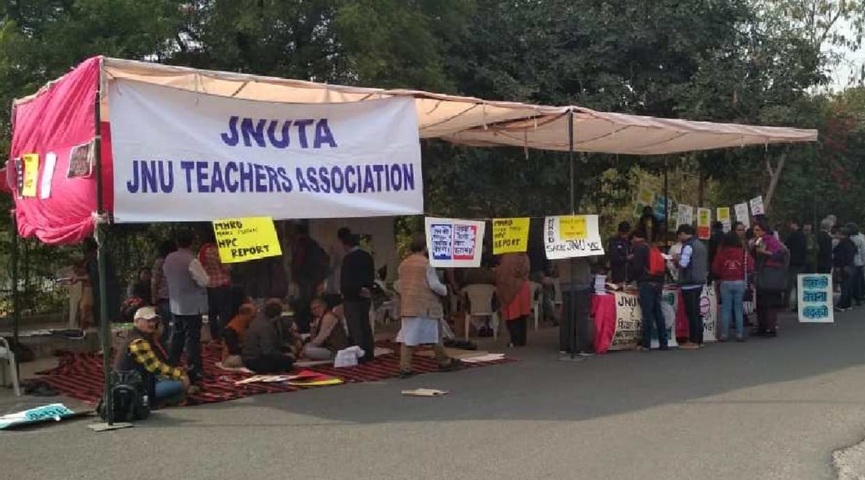 JNU DU Teachers demonstrations, strike, classes disrupted, demand for intervention from HRD