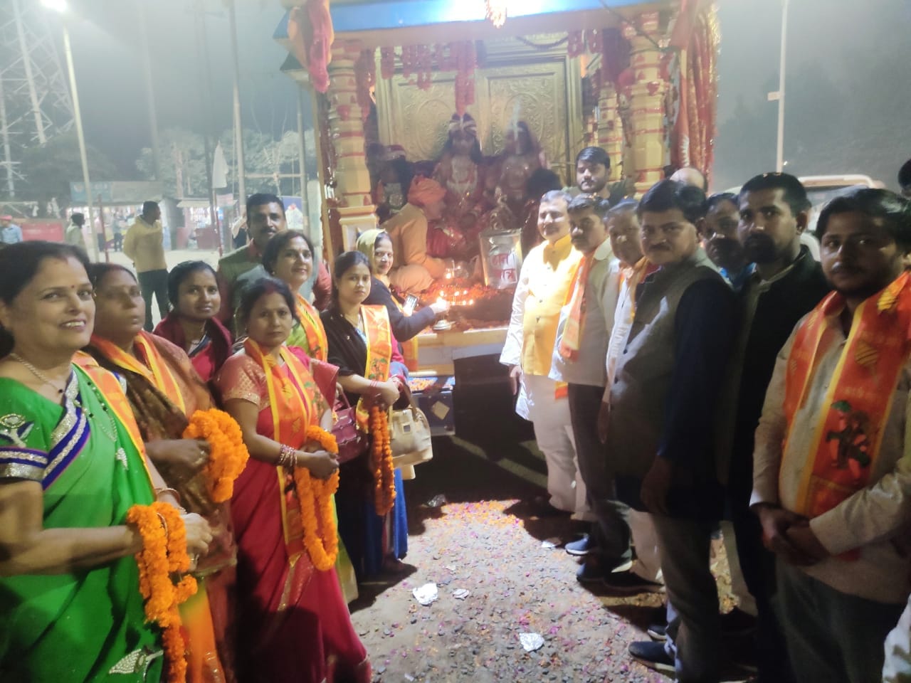 vishva hindu parishad ram baraat nepal to ayodhya, grand welcome in Gorakhpur