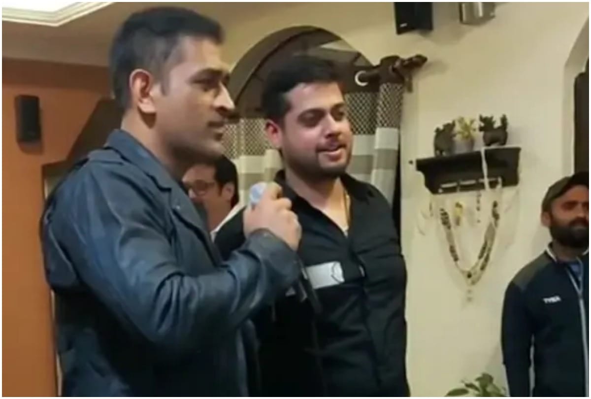 MS Dhoni to produce a TV show on army officers