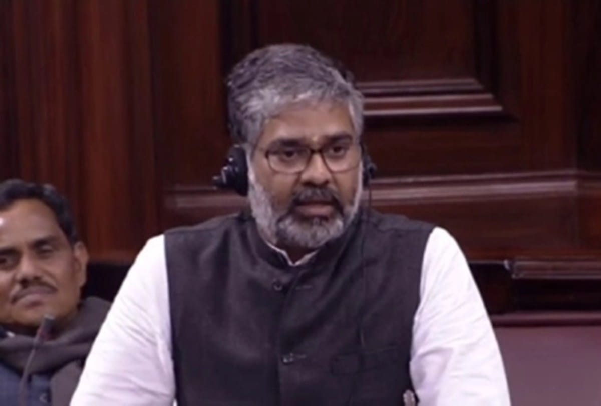 Neeraj Shekhar Son of former PM Chandra Shekhar Says with SPG i think I am also Prime Minister