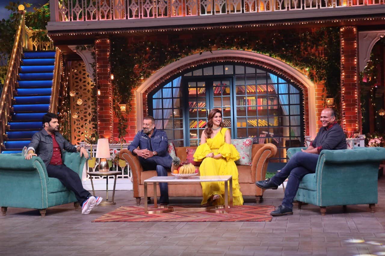 Sanjay Dutt wants to make Kriti Sanon his girl friend revealed in Kapil Sharma show