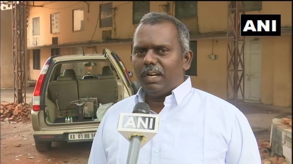 Hyderabad Engineer sundar ramaiah develop water fuel technology for cars and bikes to run on water