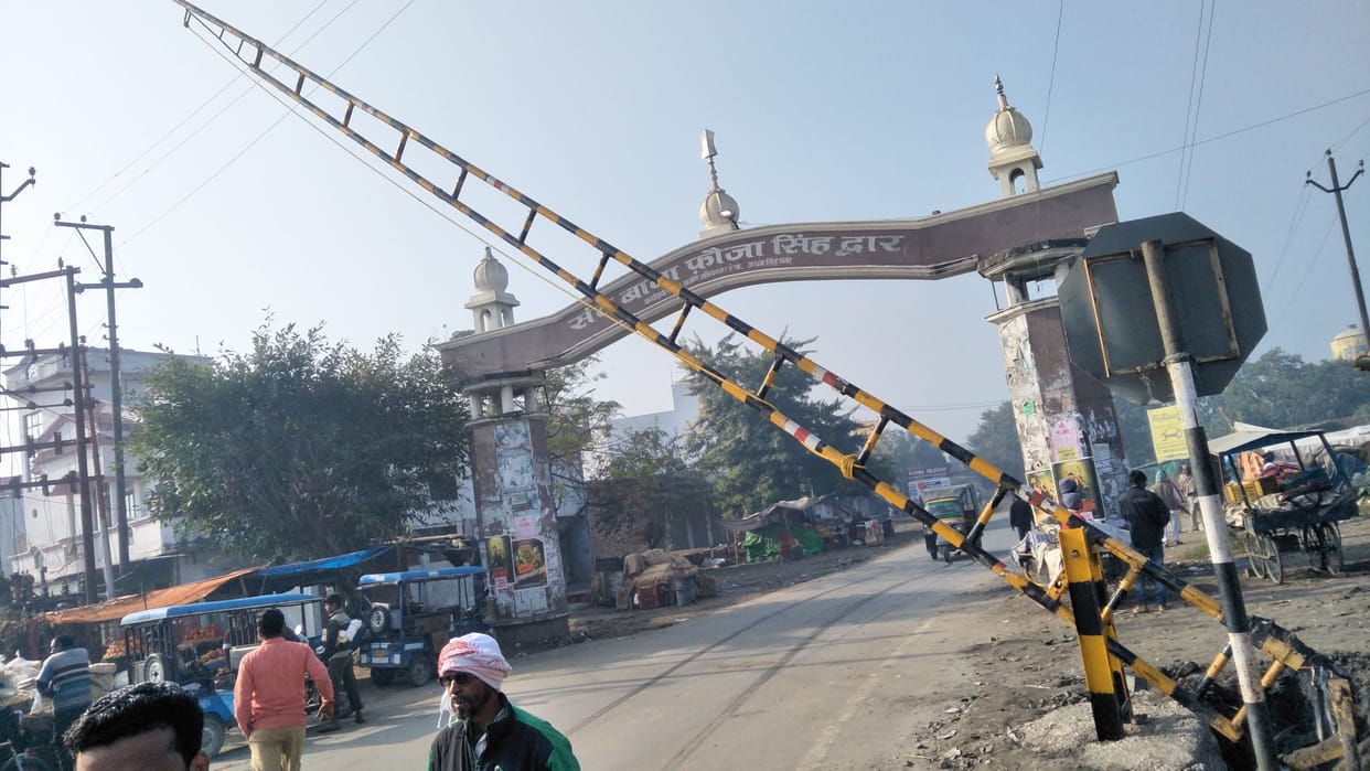 Barrier at Ambedkar Chowk and Tulsi Gate