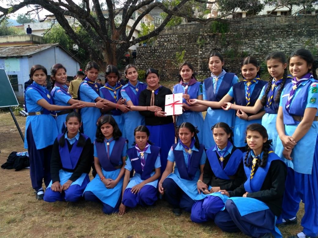 Scouts and Guides received Governor's Award