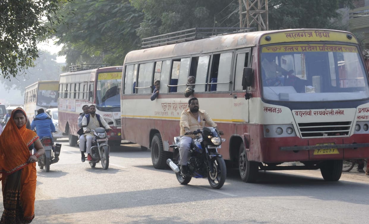 Pratapgarh: Anger erupted over death of real sisters, jammed, agreed after four hours
