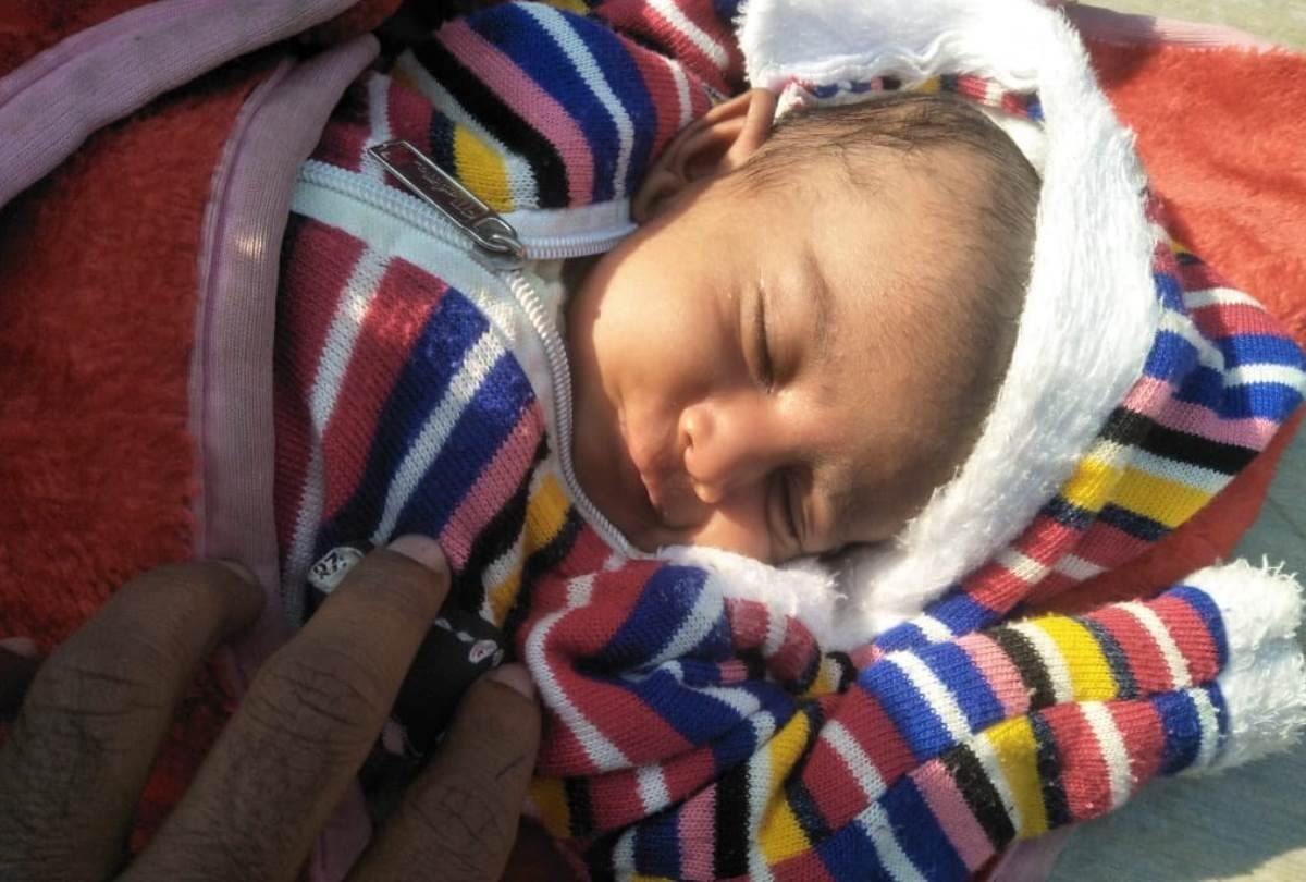 two month girl found on road in lucknow