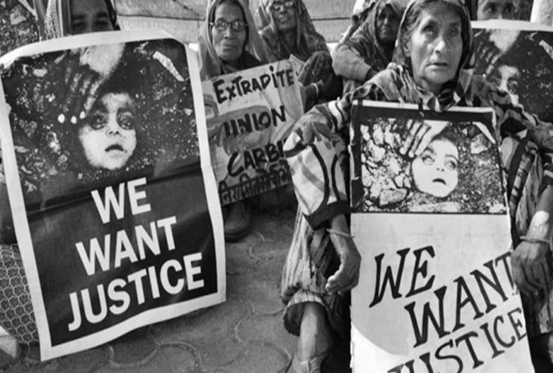 Bhopal Gas Tragedy: Dow Chemical representatives will appear in court for the first time today,