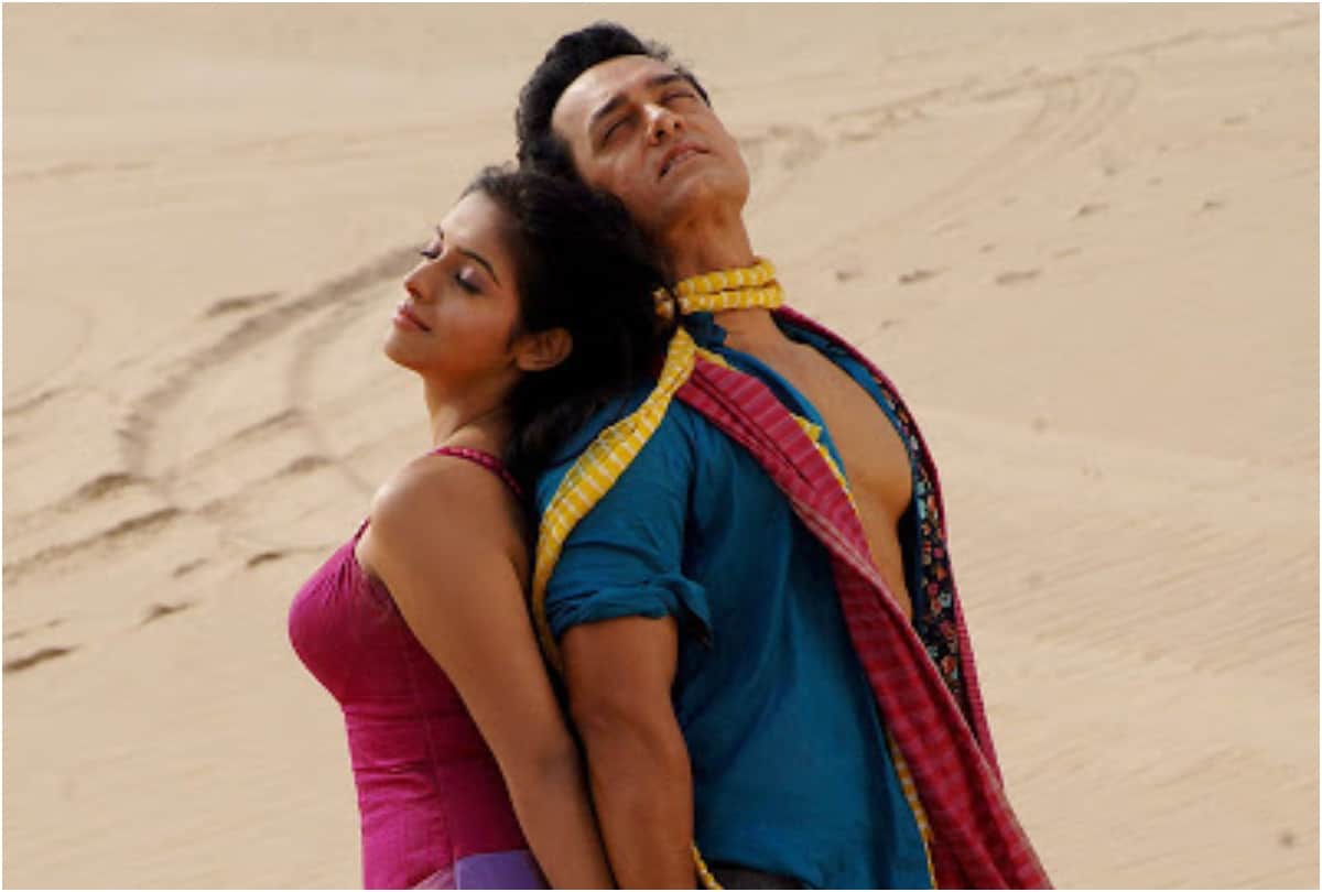 Salman Khan to Shahrukh Khan Bollywood 5 actors romance with younger actress in film