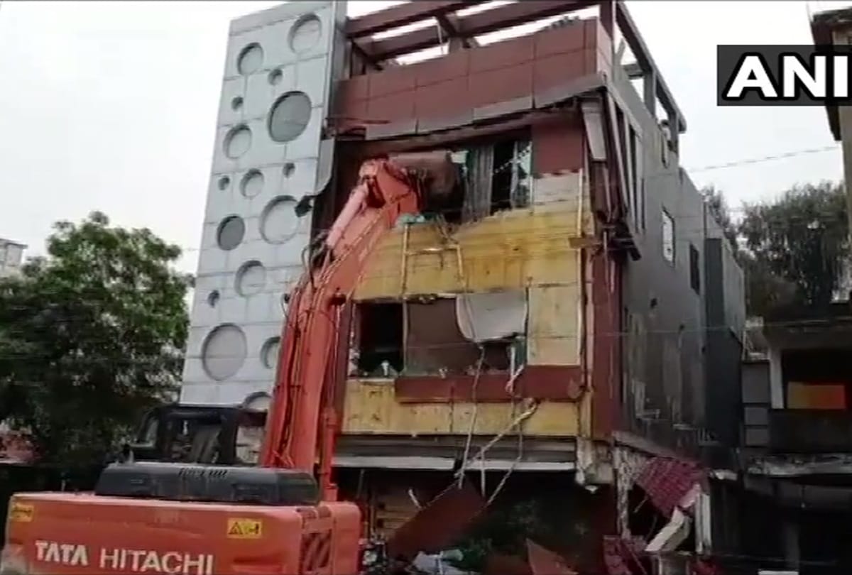 Jitu Soni illegal constructions My Home Indore Municipal Corporation Honey trap matter