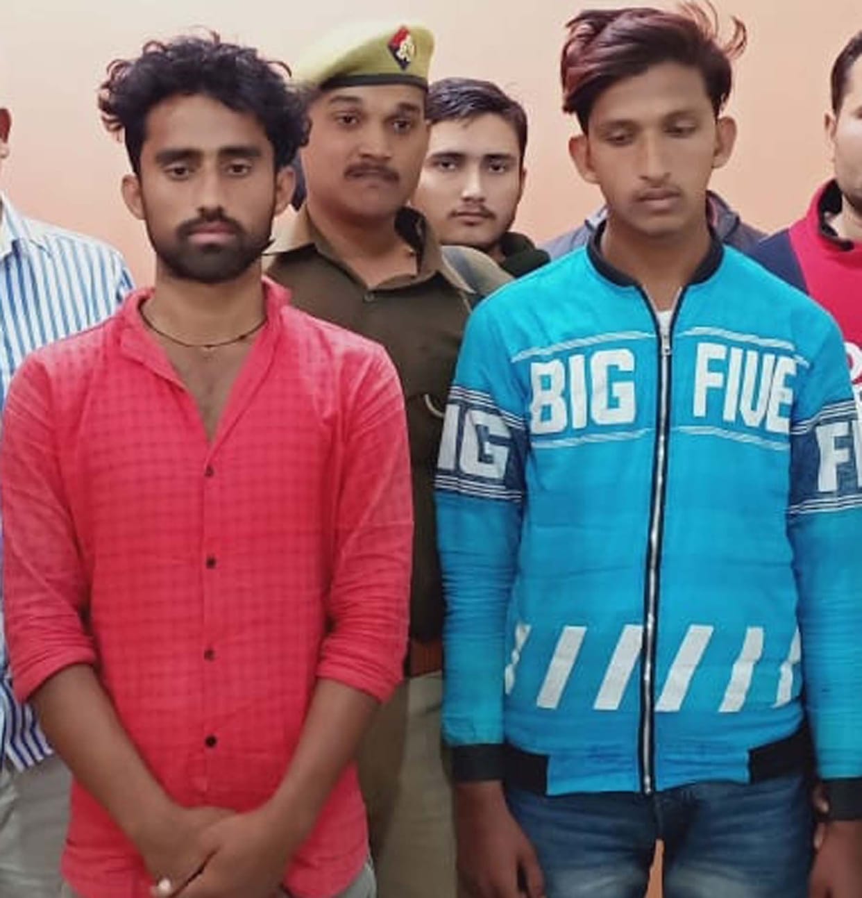 Pratapgarh: Two accused of robbery arrested in manure warehouse