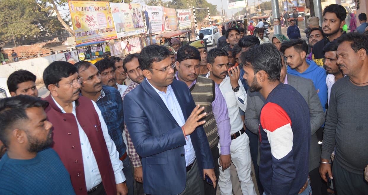 Hathras: Mahabali demolished encroachment, commotion