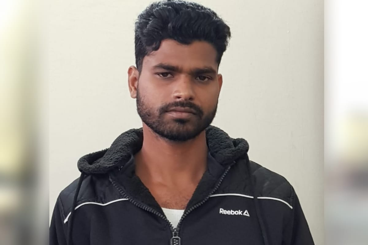 A Munna Bhai arrested During Biometric Verification Of UP police constable recruitment in Meerut