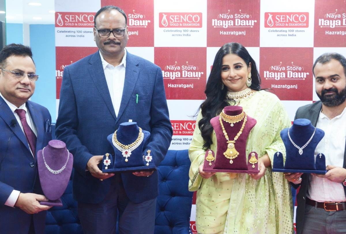 film actress vidya balan reached in lucknow