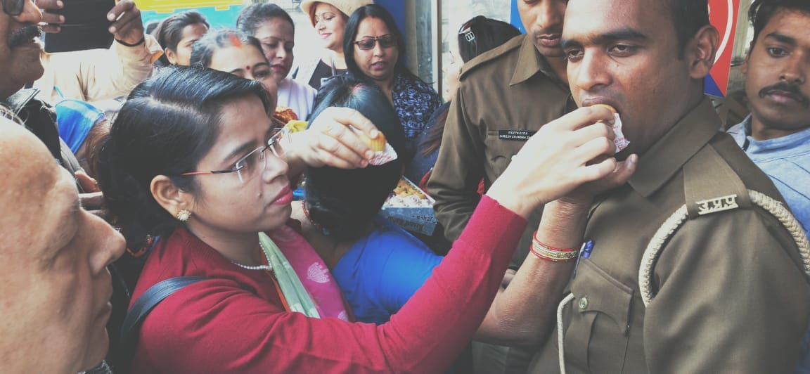 Banaras's public told the encounter of accused of Hyderabad encounter