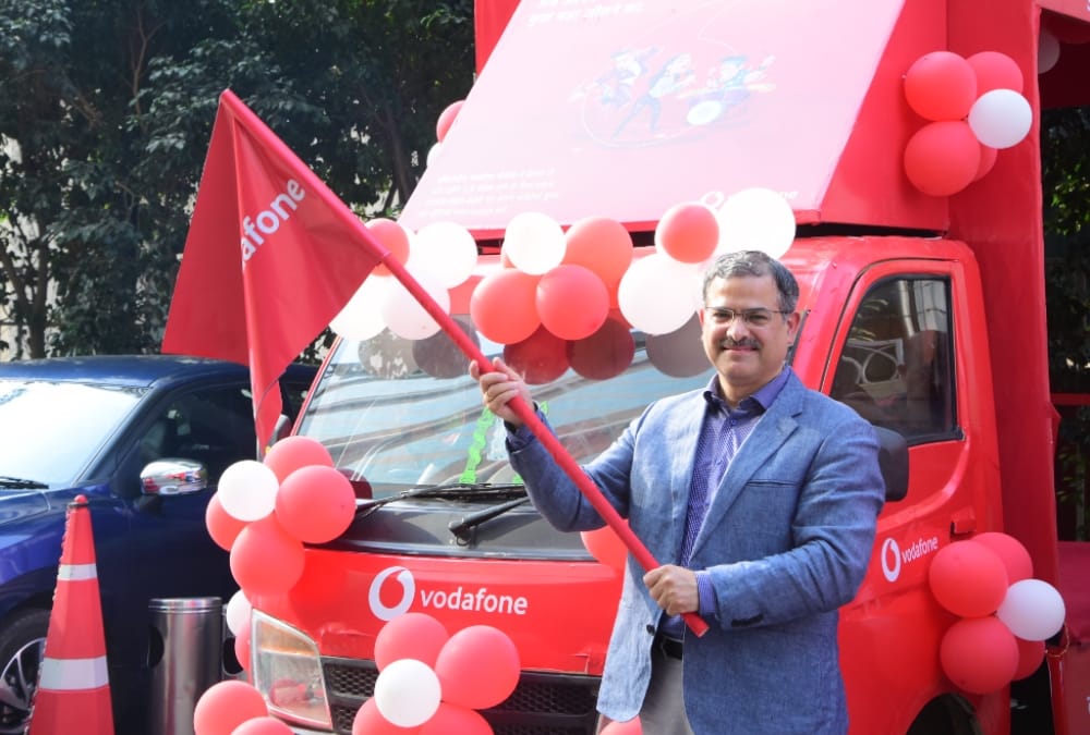 Campaign vehicle of amar ujala vodafone fastest challenge launched.