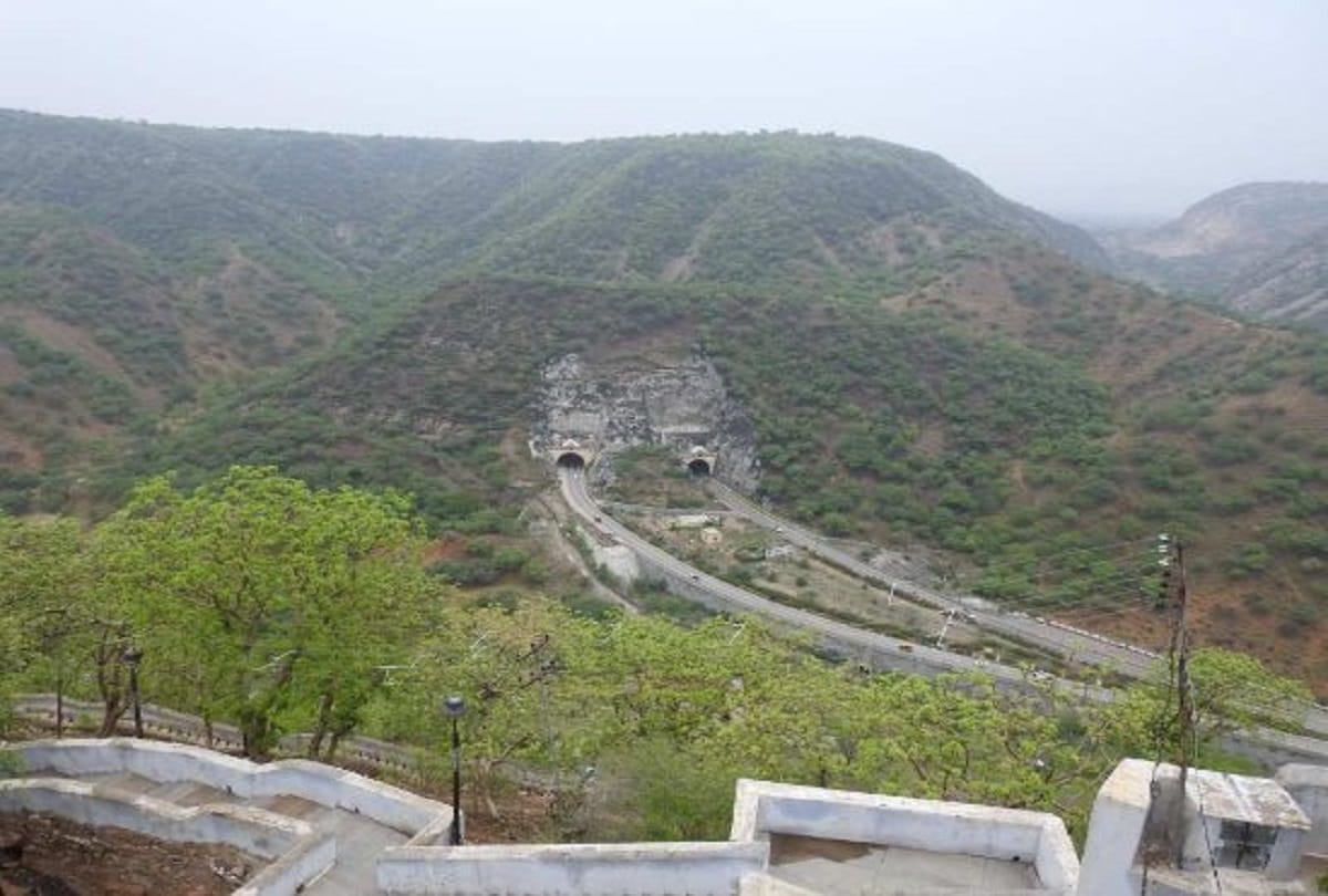 weekend trip plan from delhi in hindi