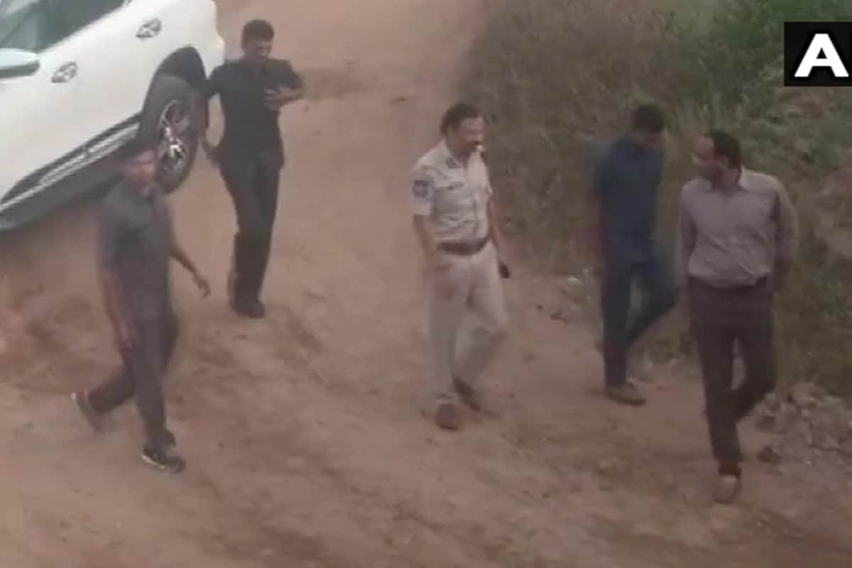 tiger shroff trainer shifuji shaurya congratulate hyderabad police for encounter 4 rapist