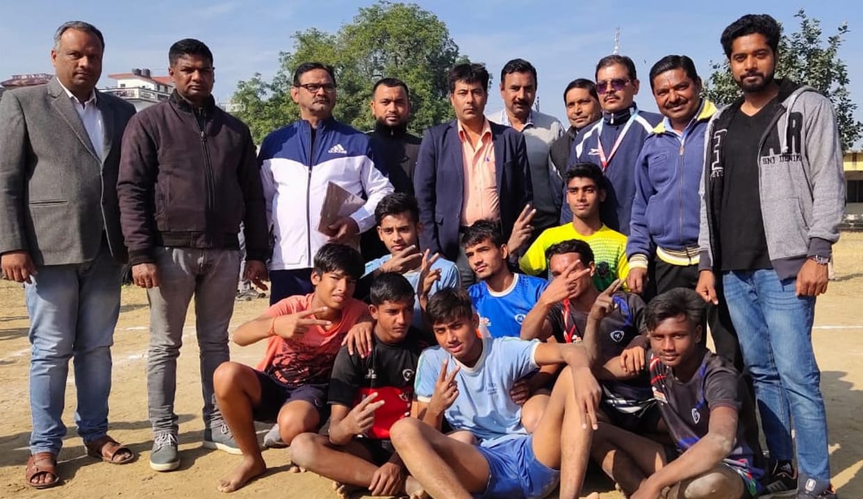 Vinay topped the 400 meter race