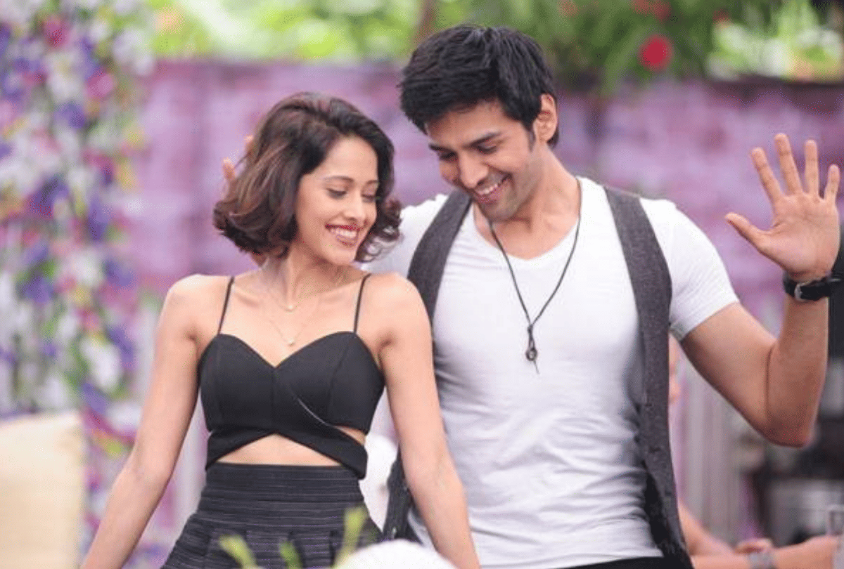 Kartik Aaryan Reveals when his Mom Cried Watching Him Kiss On Screen