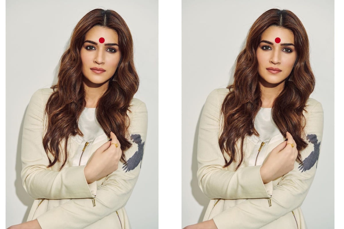 kriti sanon flaunts huge red bindi look at panipat promotion