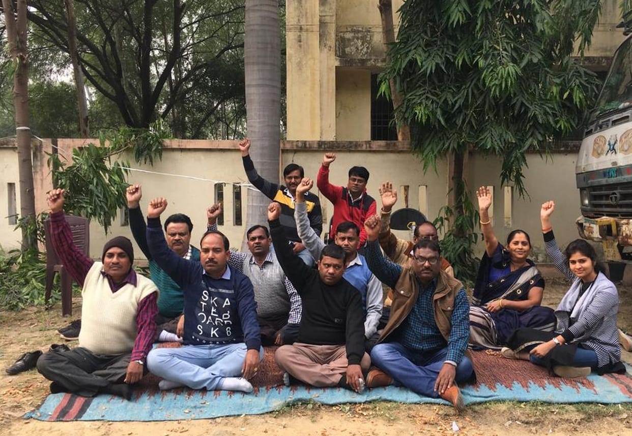 emoloyees on strike