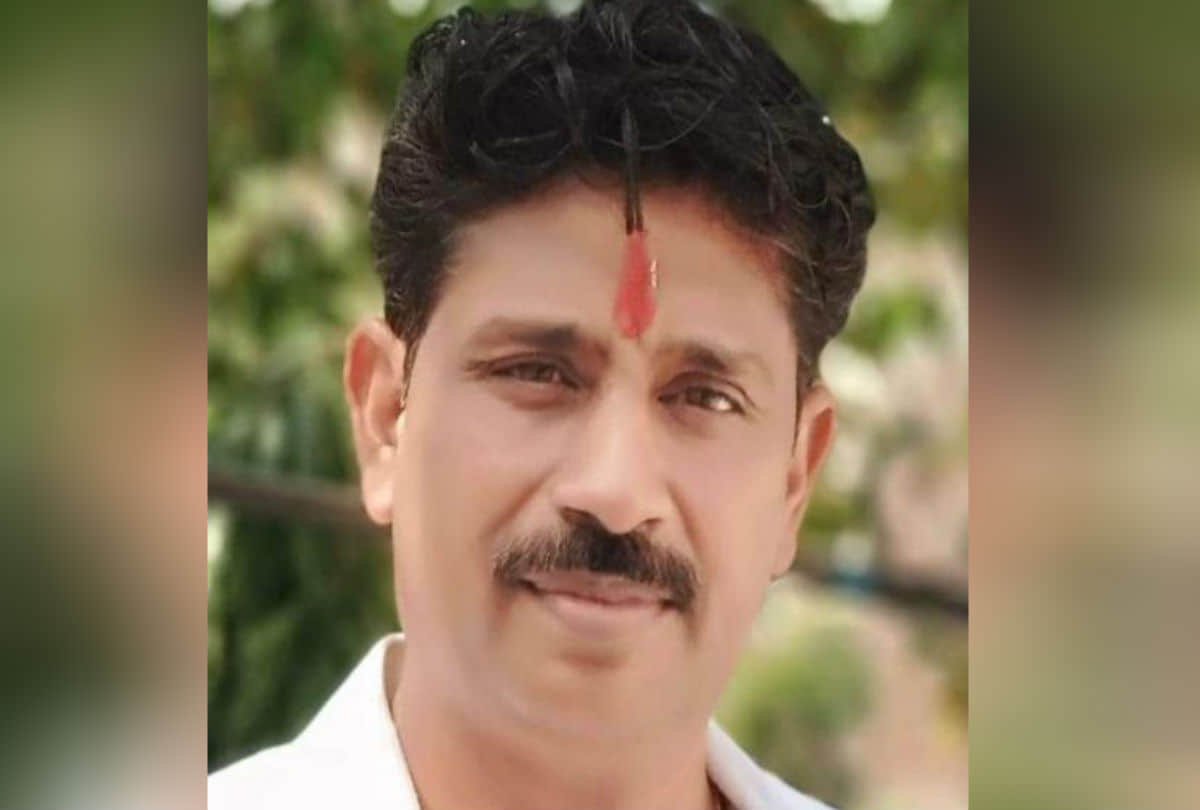 Primary Schools Students Reached Without Sweater And Shoes