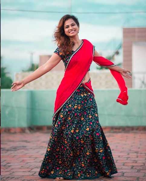 south indian actress ramya pandian semi nude photo leak