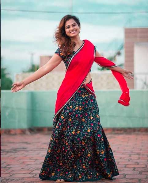 south indian actress ramya pandian semi nude photo leak