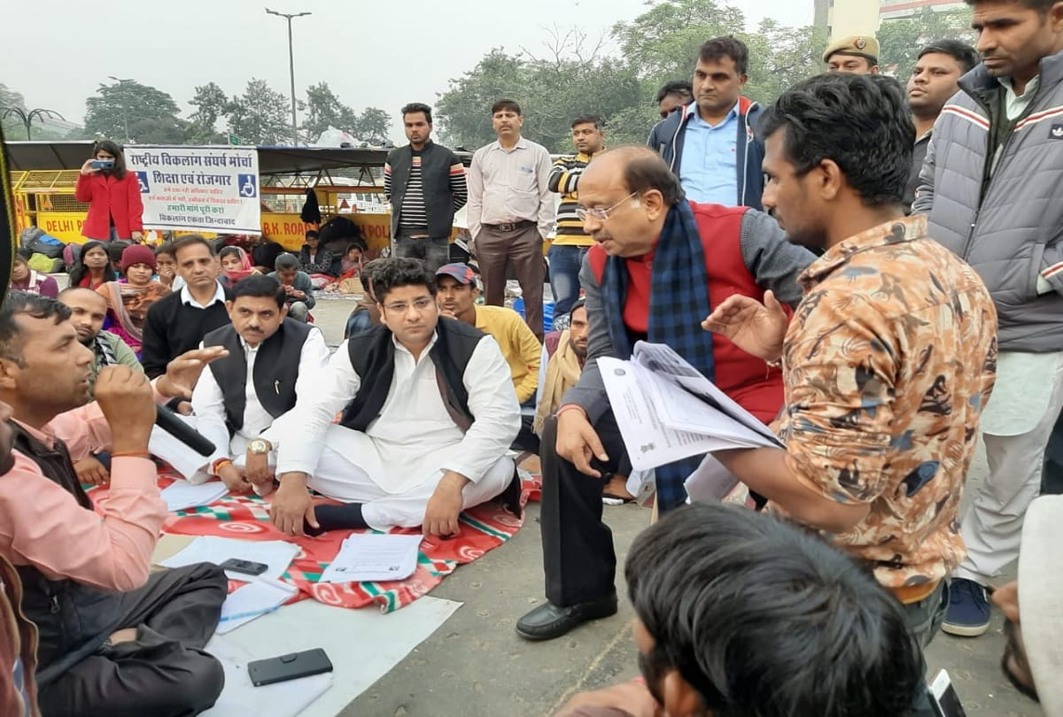 Congress in Support for disabled, Sachin Choudhry sit on hunger strike