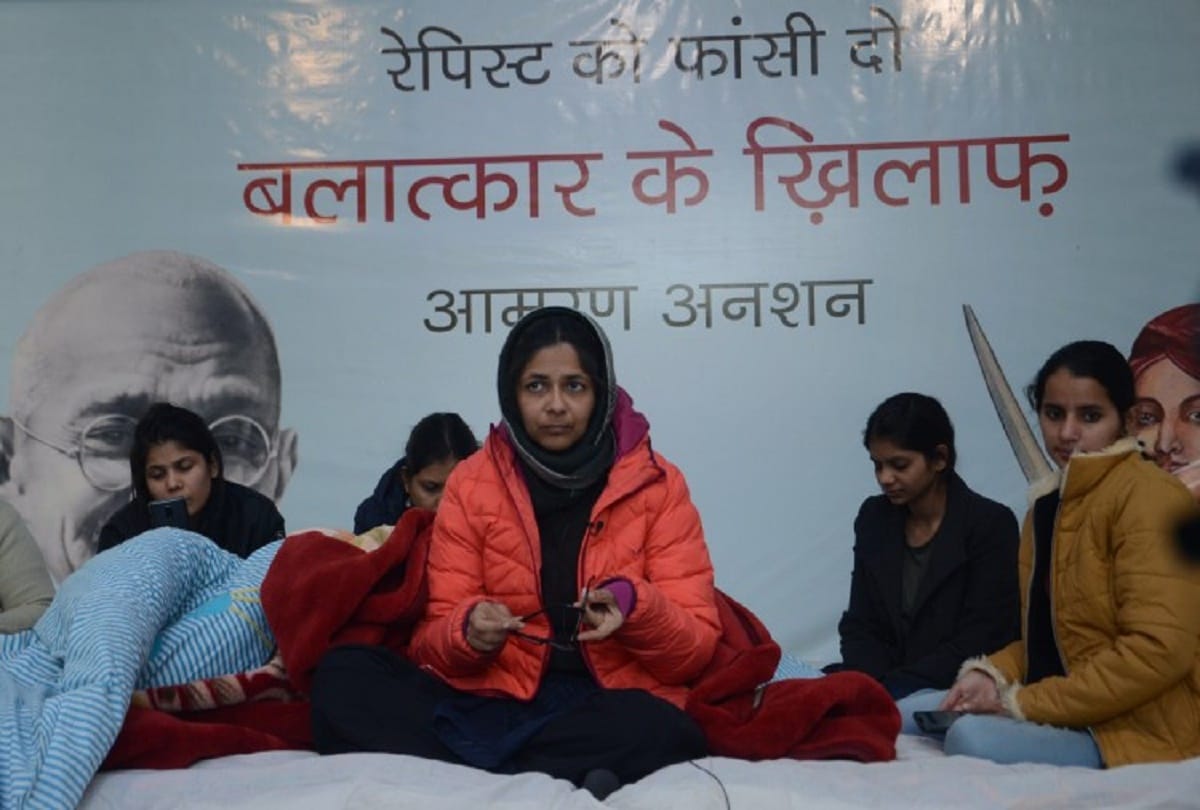 Swati Maliwal broke hunger strike in Delhi