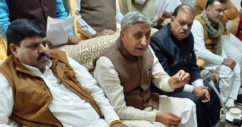 press confrence, agriculture minister