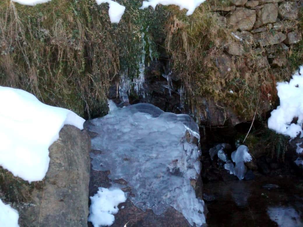 Uttarakhand due to cold winter canal freeze in hilly area