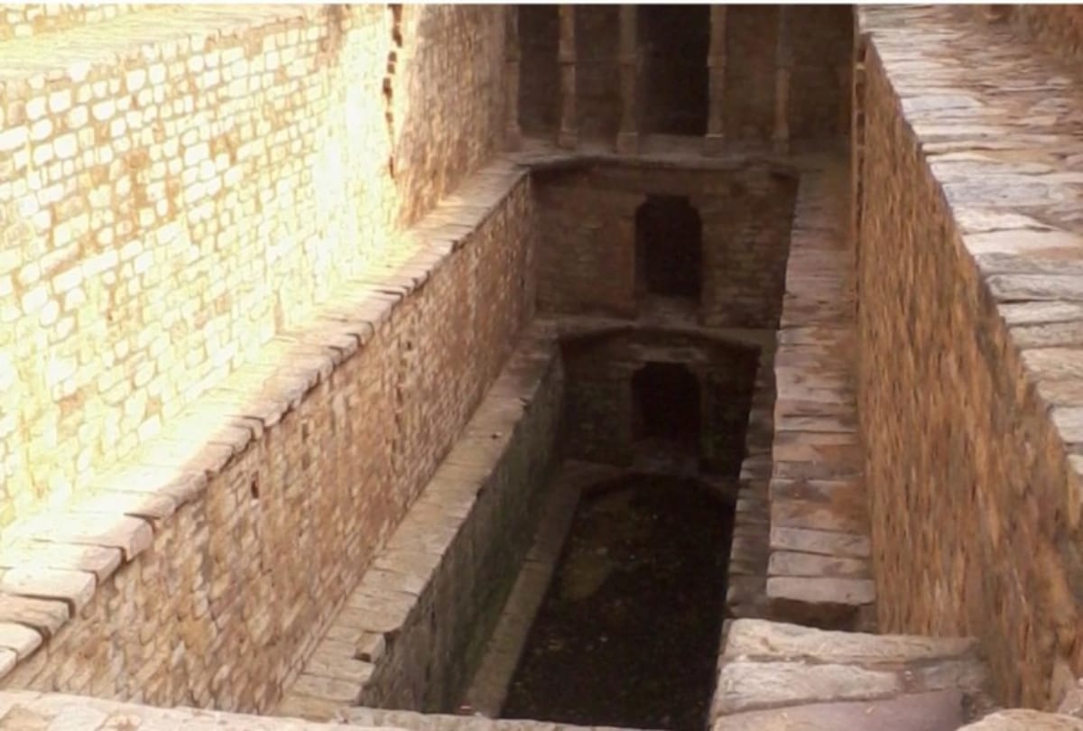 Unknown Places in delhi where you can go for visit, Oh My God Secret places of Delhi you must go