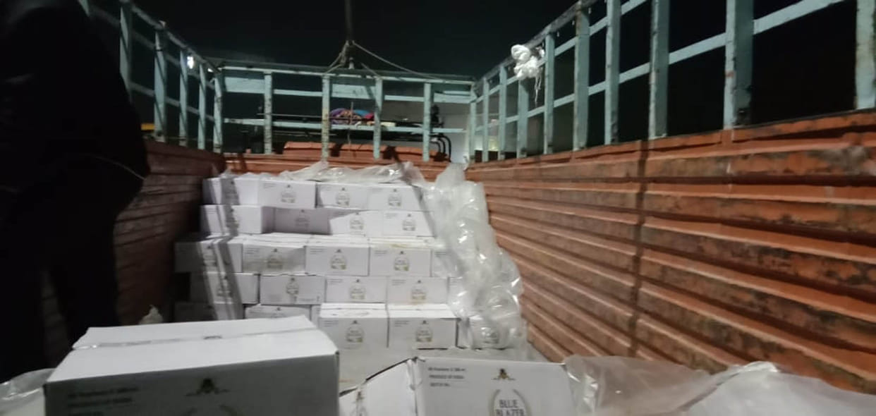 caught illegal wine of 10 lakh