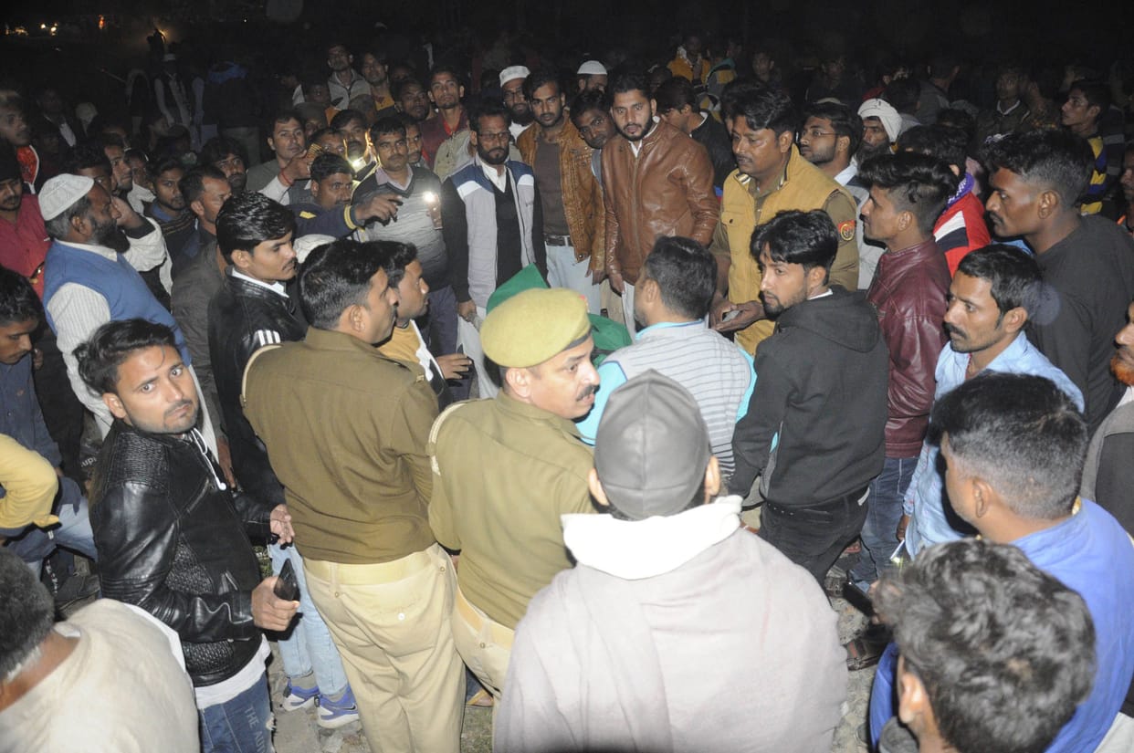 Pratapgarh: Heavy haste, shopkeeper cut off from the train in the cross crossing crossing
